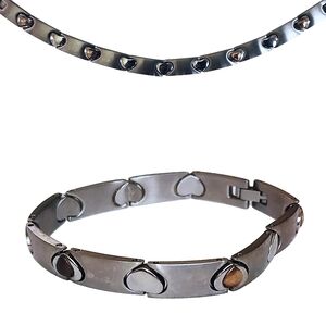 Medical Grade Titanium Therapy Healing Magnetic Interlock Silver Heart Bracelet
